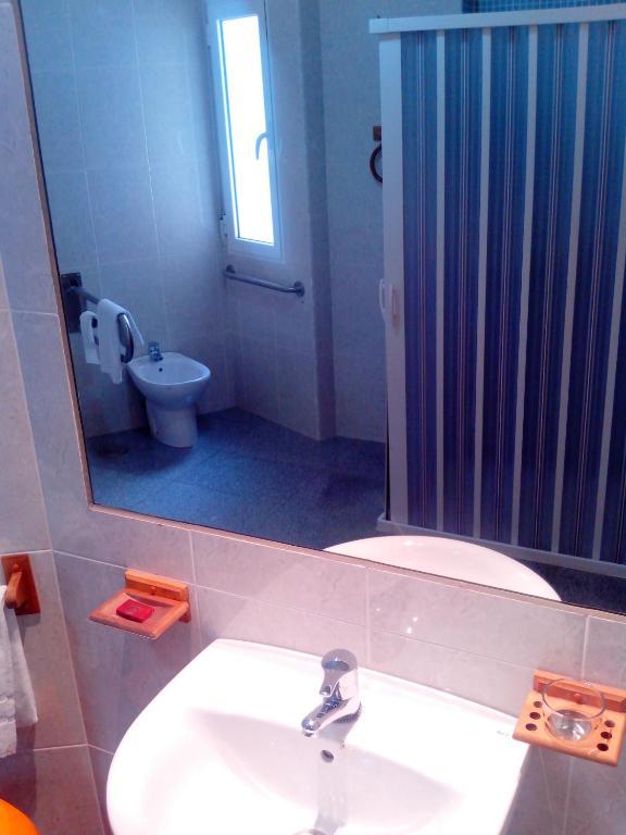 Hotel Rc Ramon Y Cajal Cuenca  Phòng bức ảnh